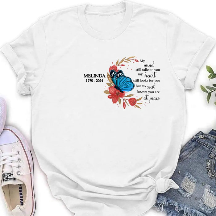 Custom Personalized Flower Memorial Shirt/Hoodie - Memorial Gift Idea for Mother's Day/Father's Day - My Mind Still Talks To You
