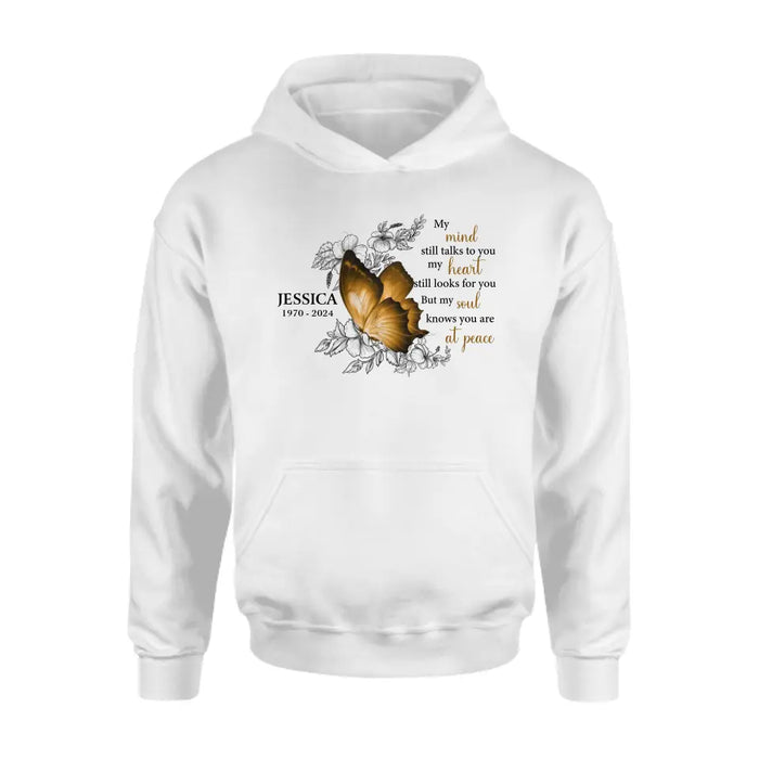 Custom Personalized Memorial Shirt/Hoodie - Memorial Gift Idea for Mother's Day/Father's Day - My Mind Still Talks To You