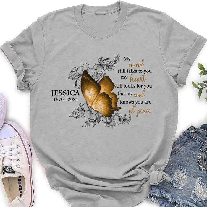 Custom Personalized Memorial Shirt/Hoodie - Memorial Gift Idea for Mother's Day/Father's Day - My Mind Still Talks To You