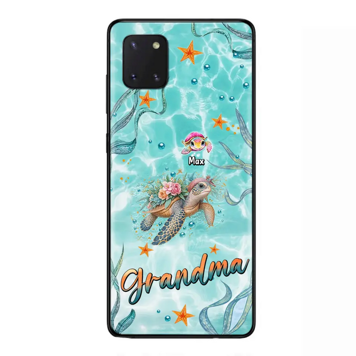 Custom Personalized Grandma Ocean Turtles Phone Case - Gift Idea For Grandma/ Mom - Up to 10 Kids - Case For iPhone/ Samsung