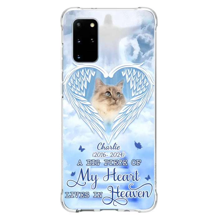 Custom Personalized Memorial Pet Phone Case - Upload Photo - Memorial Gift Idea For Pet Owner - A Big Piece Of My Heart Lives In Heaven - Case For iPhone/ Samsung