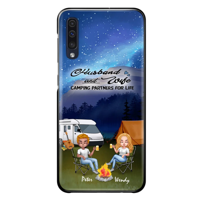 Custom Personalized Camping Night Chibi Phone Case - Couple With Upto 2 Dogs - Gift Idea For Camping Lover - Case For iPhone And Samsung