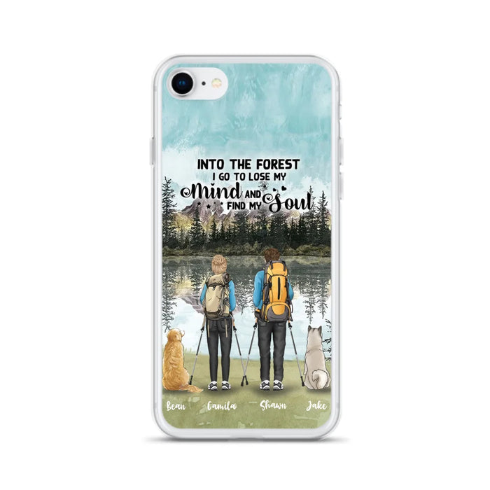 Custom Personalized Hiking Couple With Dogs Phone Case - Couple With Upto 2 Pets - Case For iPhone and Samsung - Q67GXN