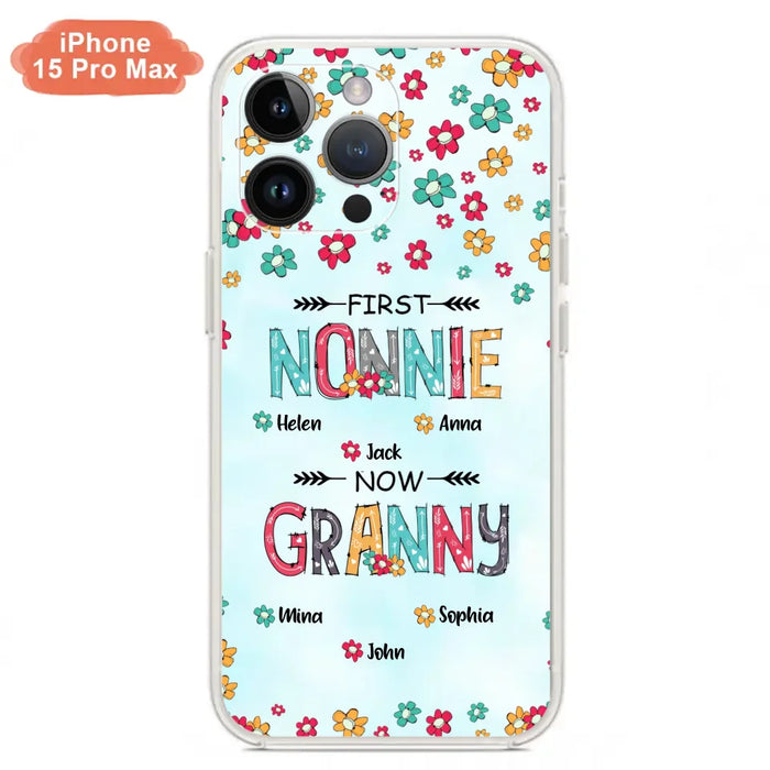 Custom Personalized Grandma Phone Case - Upto 4 Kids And 8 Grandkids - Mother's Day Gift Idea for Grandma - First Mom Now Nana Kid And Grandkids Flower Pattern - Case For iPhone And Samsung