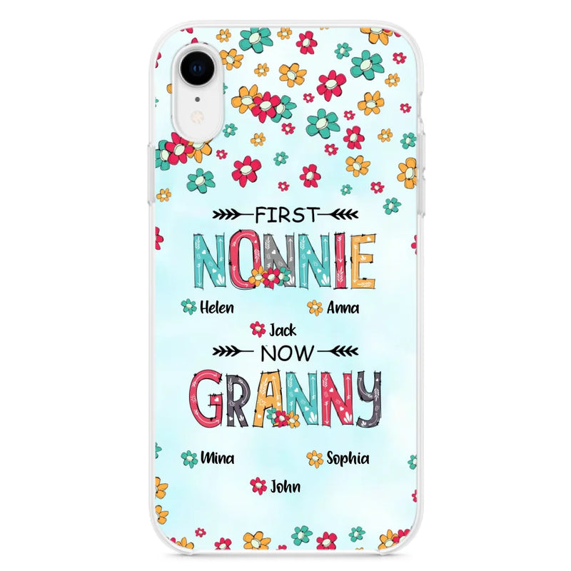 Custom Personalized Grandma Phone Case - Upto 4 Kids And 8 Grandkids - Mother's Day Gift Idea for Grandma - First Mom Now Nana Kid And Grandkids Flower Pattern - Case For iPhone And Samsung