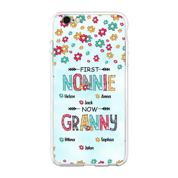 Custom Personalized Grandma Phone Case - Upto 4 Kids And 8 Grandkids - Mother's Day Gift Idea for Grandma - First Mom Now Nana Kid And Grandkids Flower Pattern - Case For iPhone And Samsung