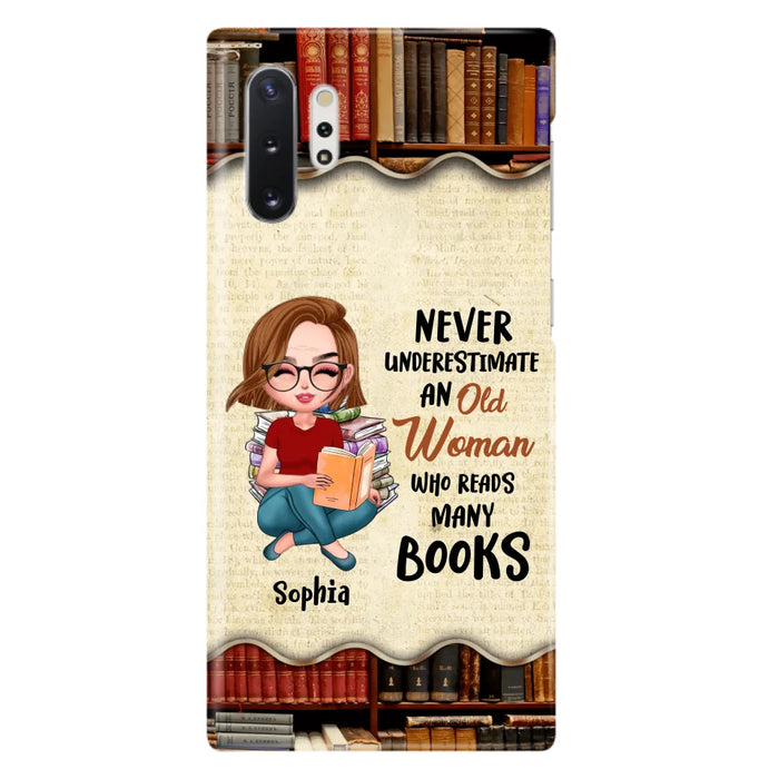 Custom Personalized Old Woman Books Phone Case -  Gift Idea For Books Lover - Case For iPhone And Samsung