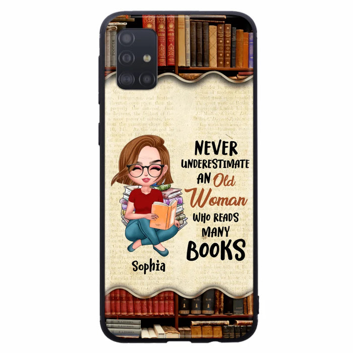 Custom Personalized Old Woman Books Phone Case -  Gift Idea For Books Lover - Case For iPhone And Samsung