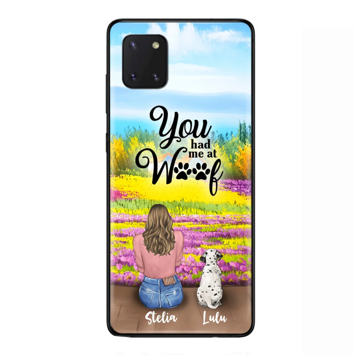 Custom Personalized Dog Mom With Flowers Background Phone Case - Gifts For Dog Lovers With Upto 4 Dogs - You Had Me At Woof - Case For iPhone, Samsung And Xiaomi - L4E2ZU