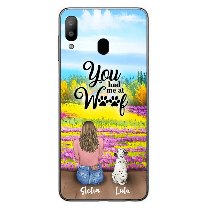 Custom Personalized Dog Mom With Flowers Background Phone Case - Gifts For Dog Lovers With Upto 4 Dogs - You Had Me At Woof - Case For iPhone, Samsung And Xiaomi - L4E2ZU