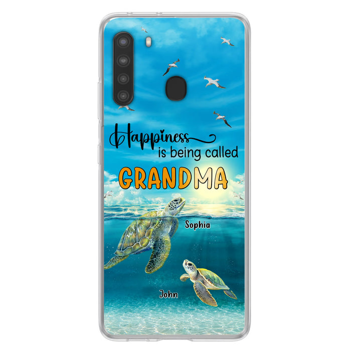 Custom Personalized Grandma Mom Turtle Phone Case - Gift Idea For Grandma - Up to 10 Kids - Happiness Is Being Called Grandma - Case For iPhone, Samsung