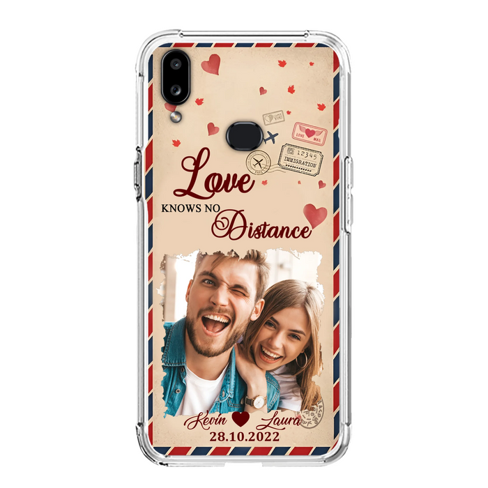 Custom Personalized Couple Phone Case - Gift Idea For Couple/ Valentines Day - Upload Photo - Love Knows No Distance - Case For iPhone/ Samsung
