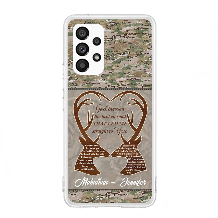 Custom Personalized Deer Hunting Heart Phone Case - Gift Idea For Couple - God Blessed The Broken Road That Led Me Straight To You - Case For iPhone And Samsung