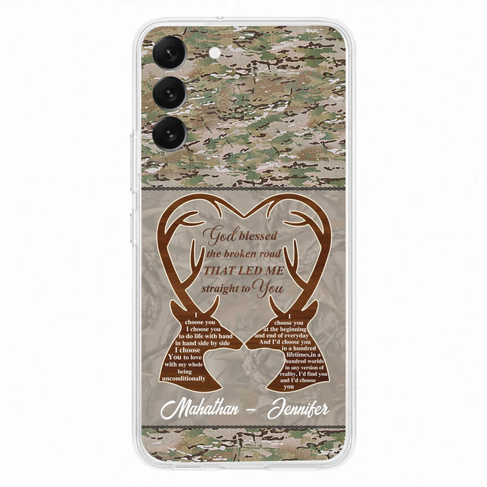 Custom Personalized Deer Hunting Heart Phone Case - Gift Idea For Couple - God Blessed The Broken Road That Led Me Straight To You - Case For iPhone And Samsung