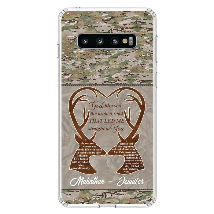 Custom Personalized Deer Hunting Heart Phone Case - Gift Idea For Couple - God Blessed The Broken Road That Led Me Straight To You - Case For iPhone And Samsung