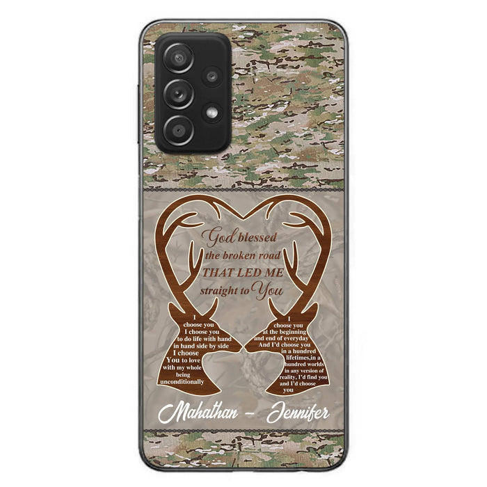 Custom Personalized Deer Hunting Heart Phone Case - Gift Idea For Couple - God Blessed The Broken Road That Led Me Straight To You - Case For iPhone And Samsung