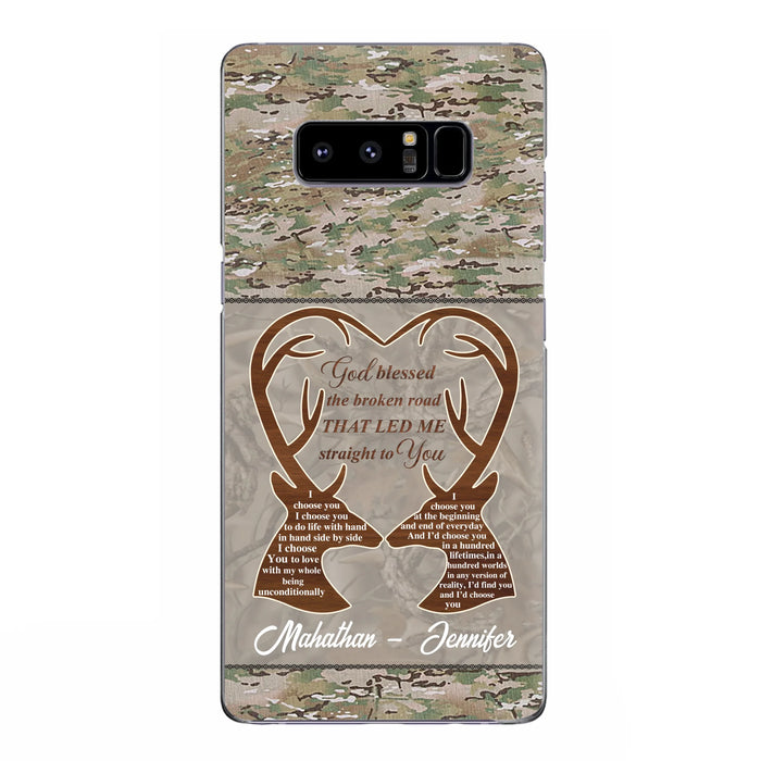 Custom Personalized Deer Hunting Heart Phone Case - Gift Idea For Couple - God Blessed The Broken Road That Led Me Straight To You - Case For iPhone And Samsung