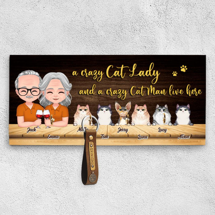 Custom Personalized Cat Couple Key Holder - Upto 6 Cats - Gift Idea for Couple/Cat Lover - A Crazy Cat Lady And A Crazy Cat Man Live Here